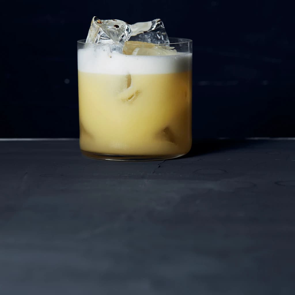 Gin med citron, olivolja och äggvita