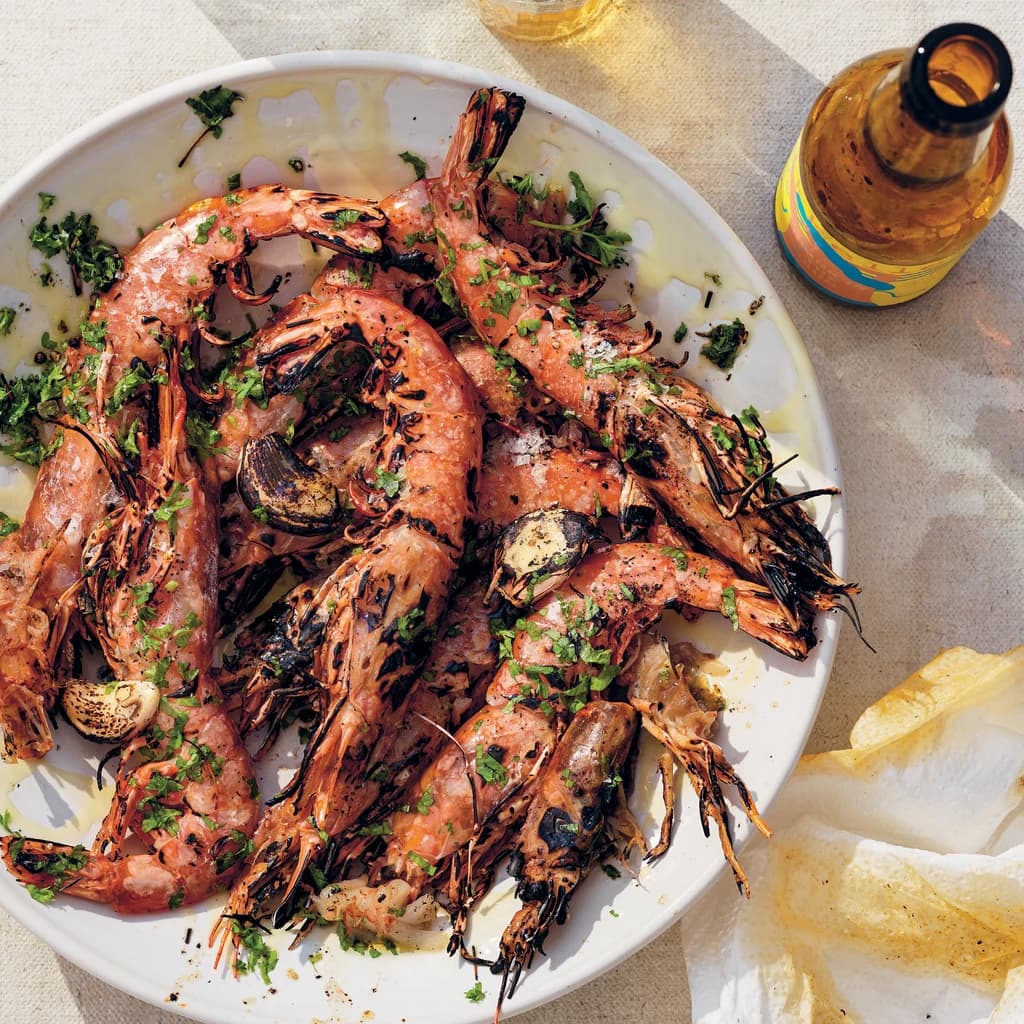 Grillade räkor med allioli och baguette