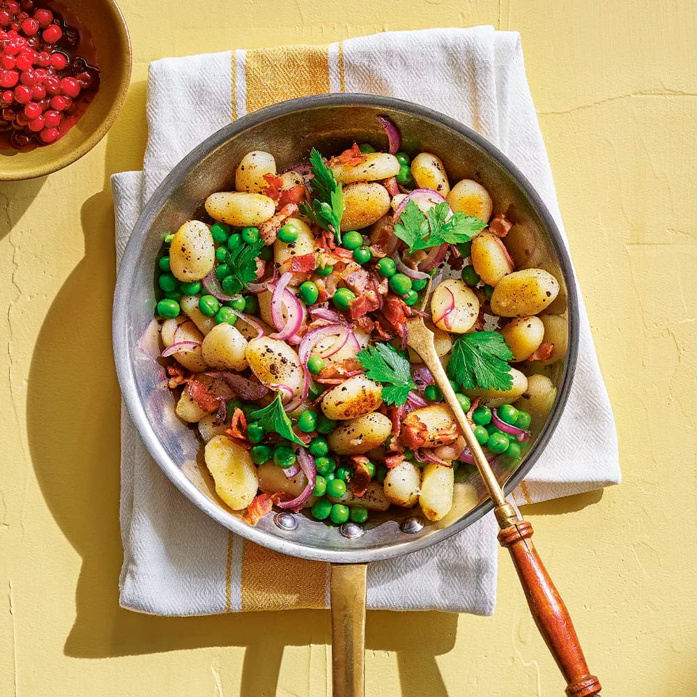 Gnocchi med ärtor och bacon