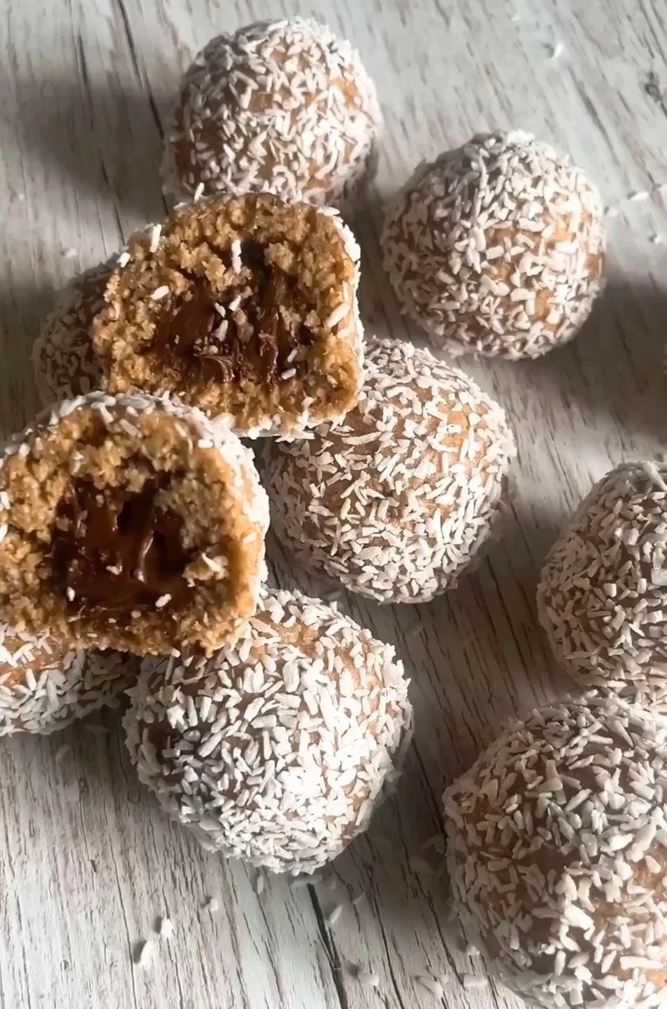 Havrebollar med nutellagömma
