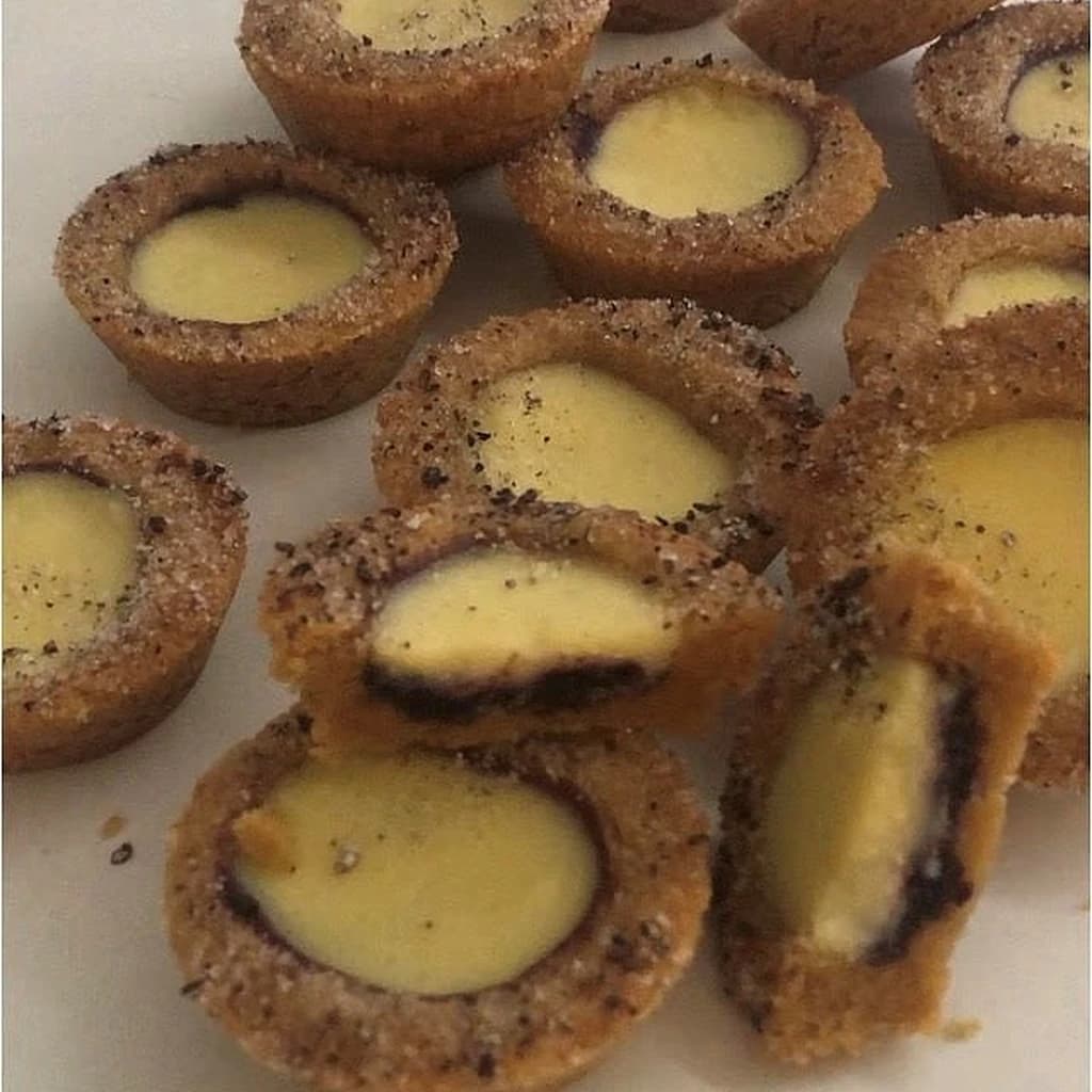 Vaniljgrottor med blåbärsgömma