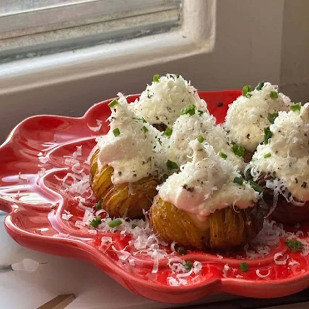 Cacio e pepe hasselbackspotatis