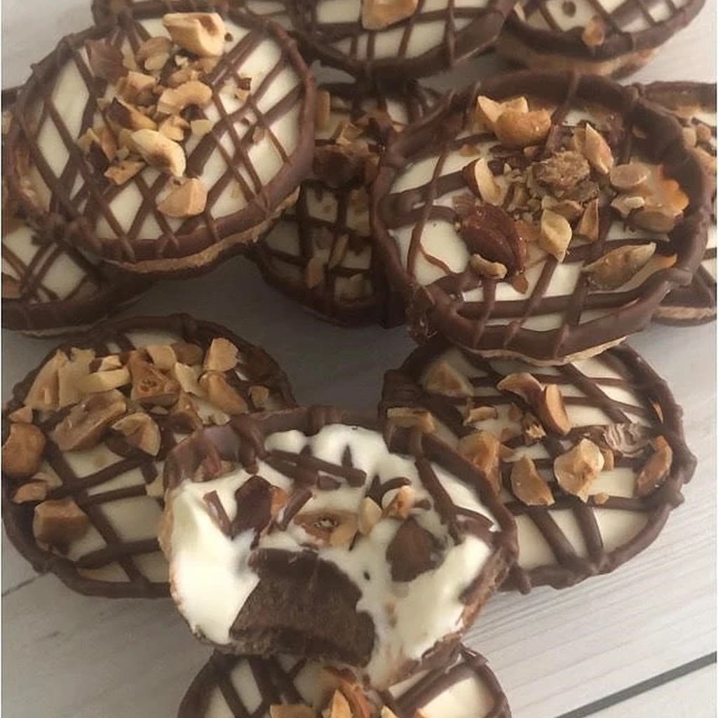 Glasskrustader med nutella och hasselnötter