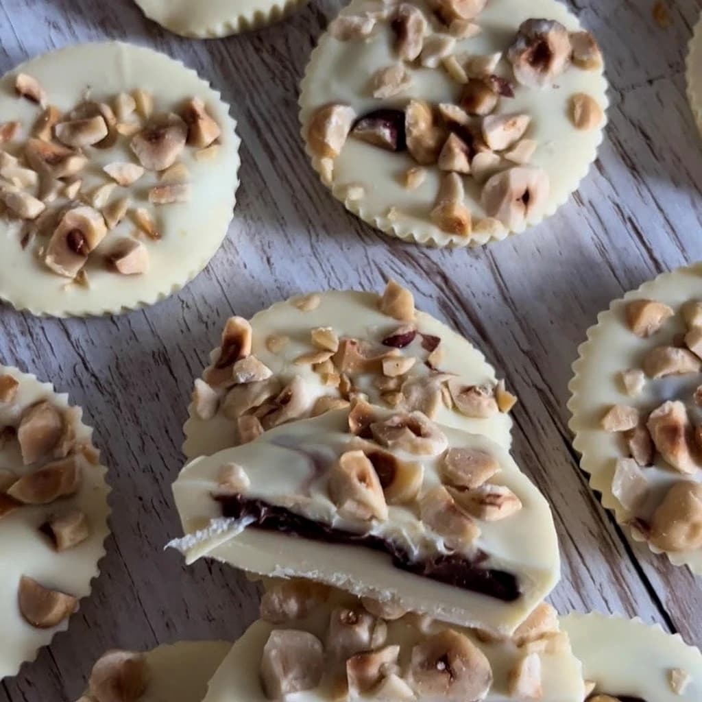White choclate cups med nutella