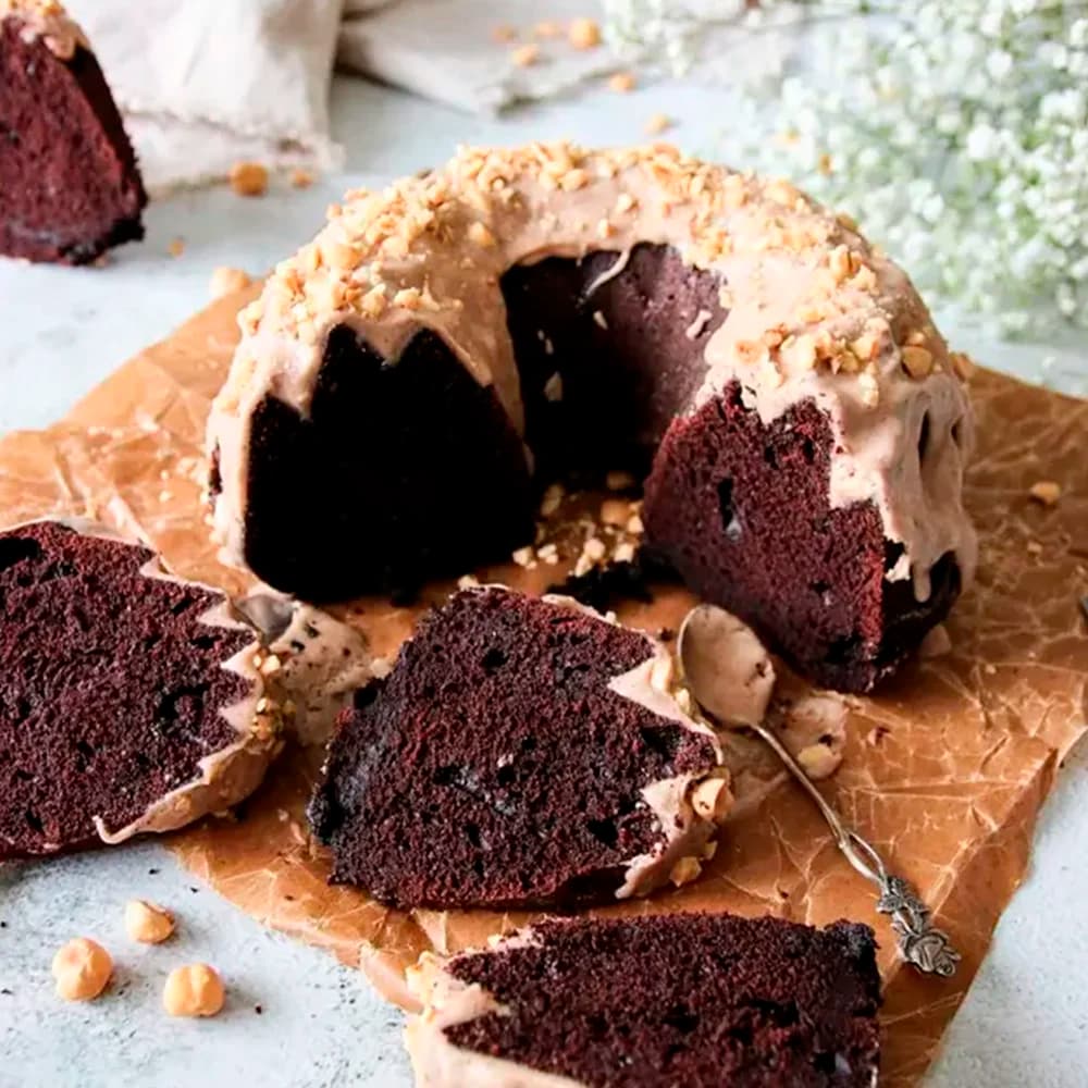 Chokladkaka med brynt smörglasyr
