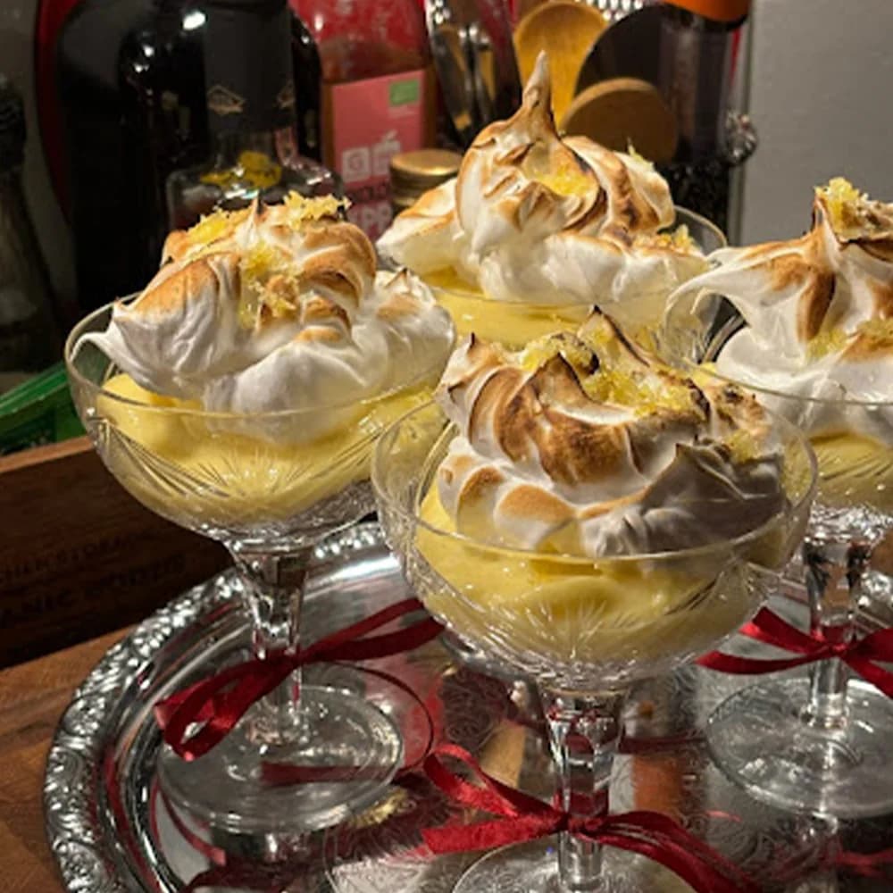 Deconstructed citron tartelette med italiensk maräng