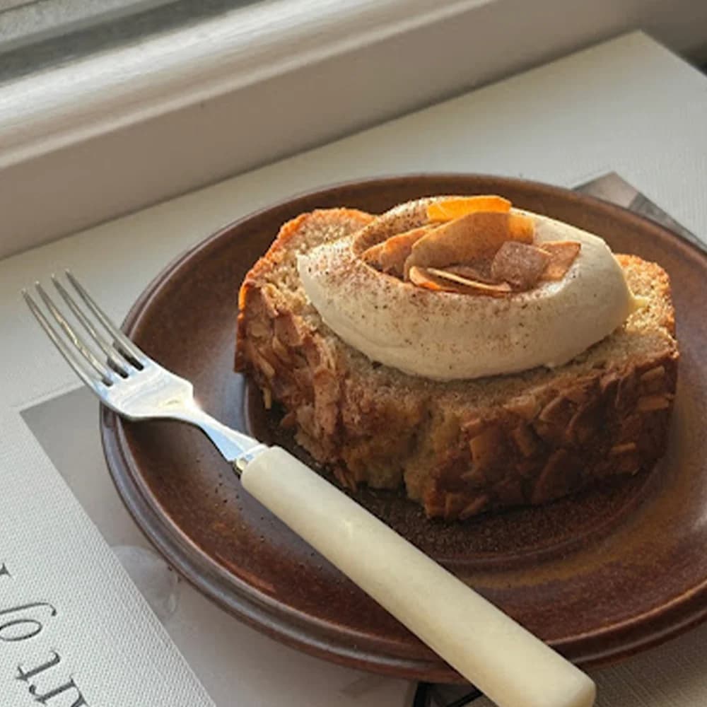 Chai kokos kaka med vanilj chantilly