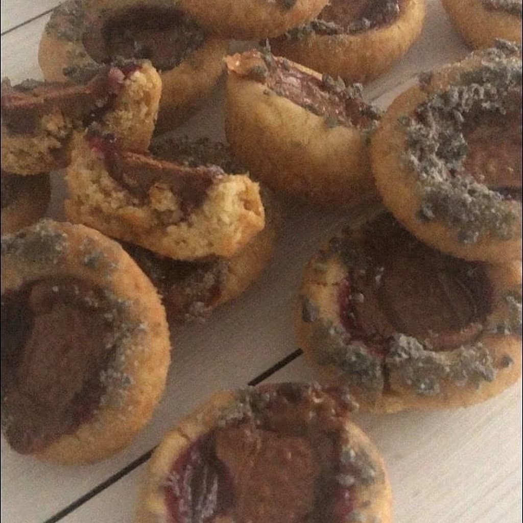 Lakritsgrottor med hallongömma och turkisk peppar