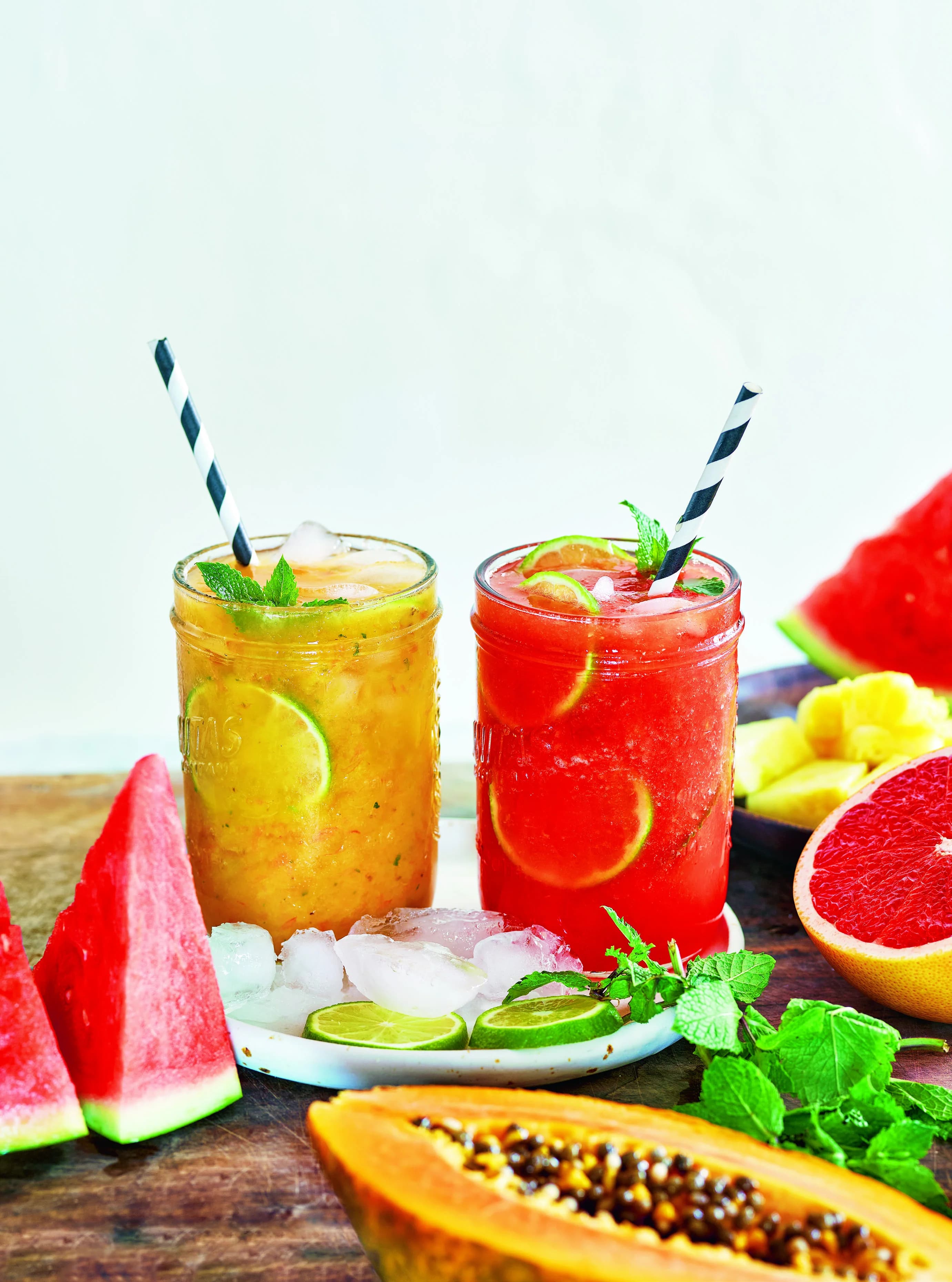 Juice på vattenmelon och papaya