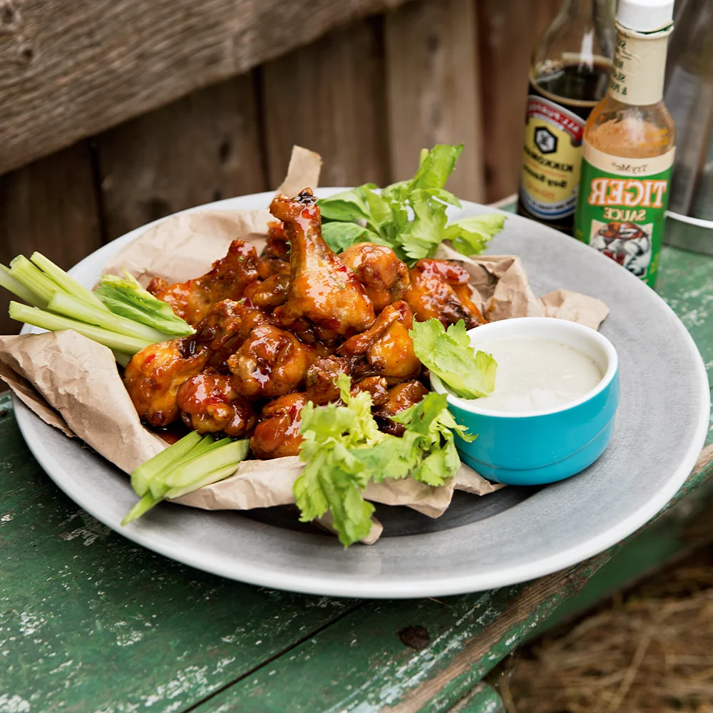 Buffalowings med Blue Cheese-Dressing by Sebastian Mannerström