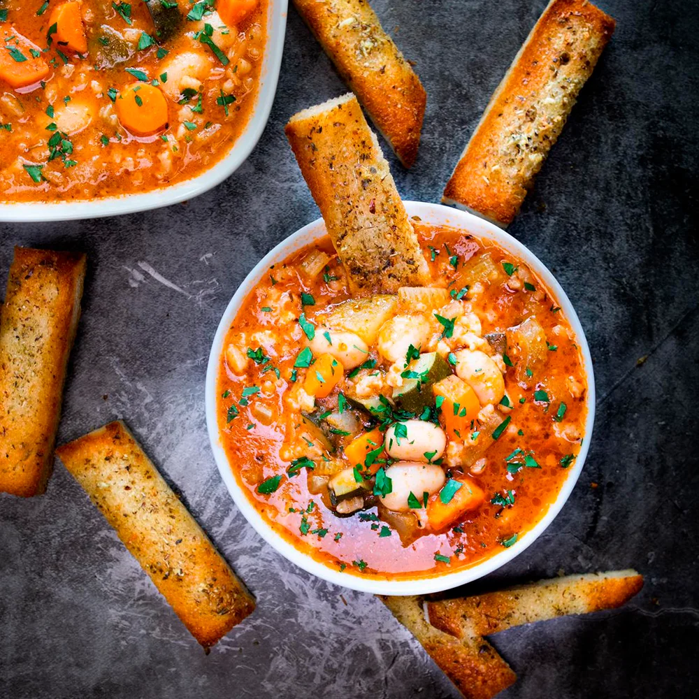 Minestrone – italiensk grönsakssoppa by Khadija Mohamud