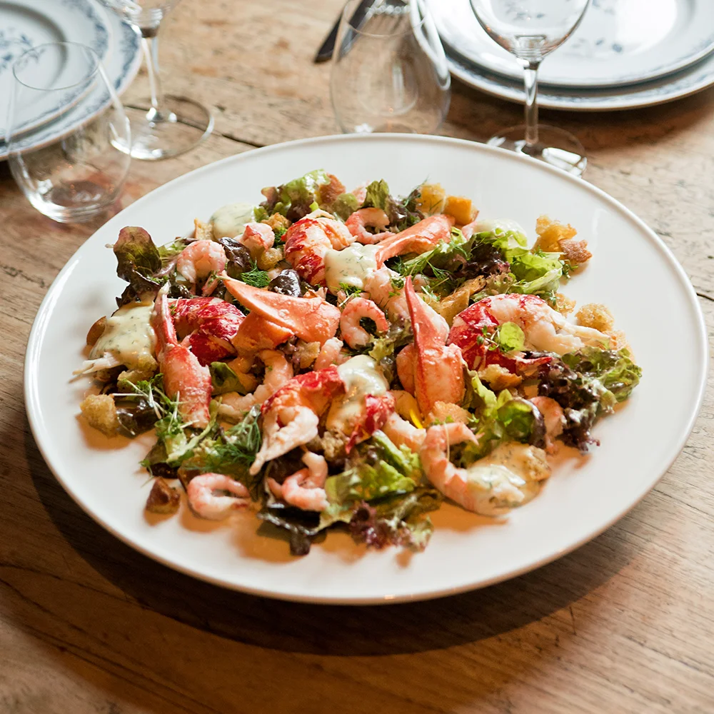 Skaldjurssallad med krondillsdressing by Sebastian Mannerström