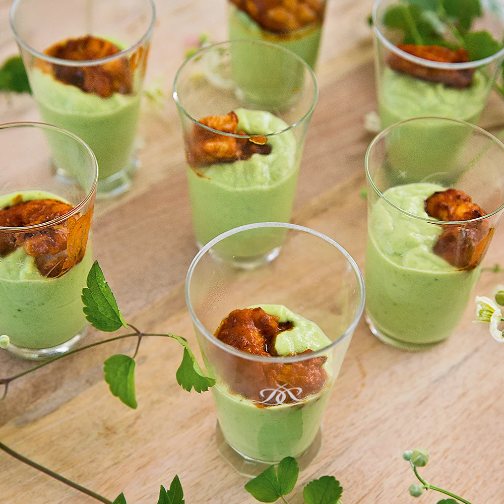 Avokadoshots med gambas by Sebastian Mannerström