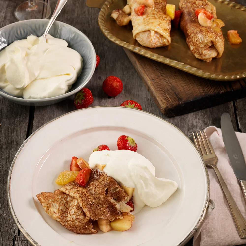 Crêpes med fruktsallad
