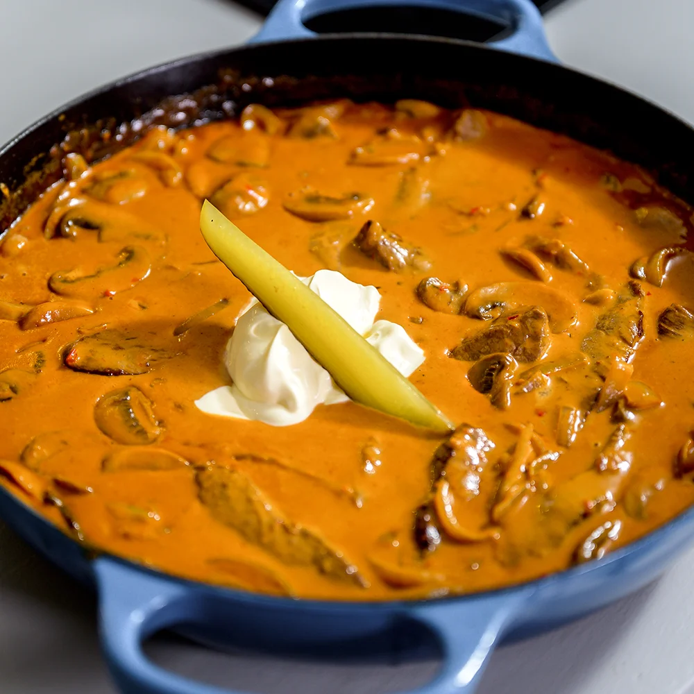 Biff Stroganoff  by Leif Mannerström